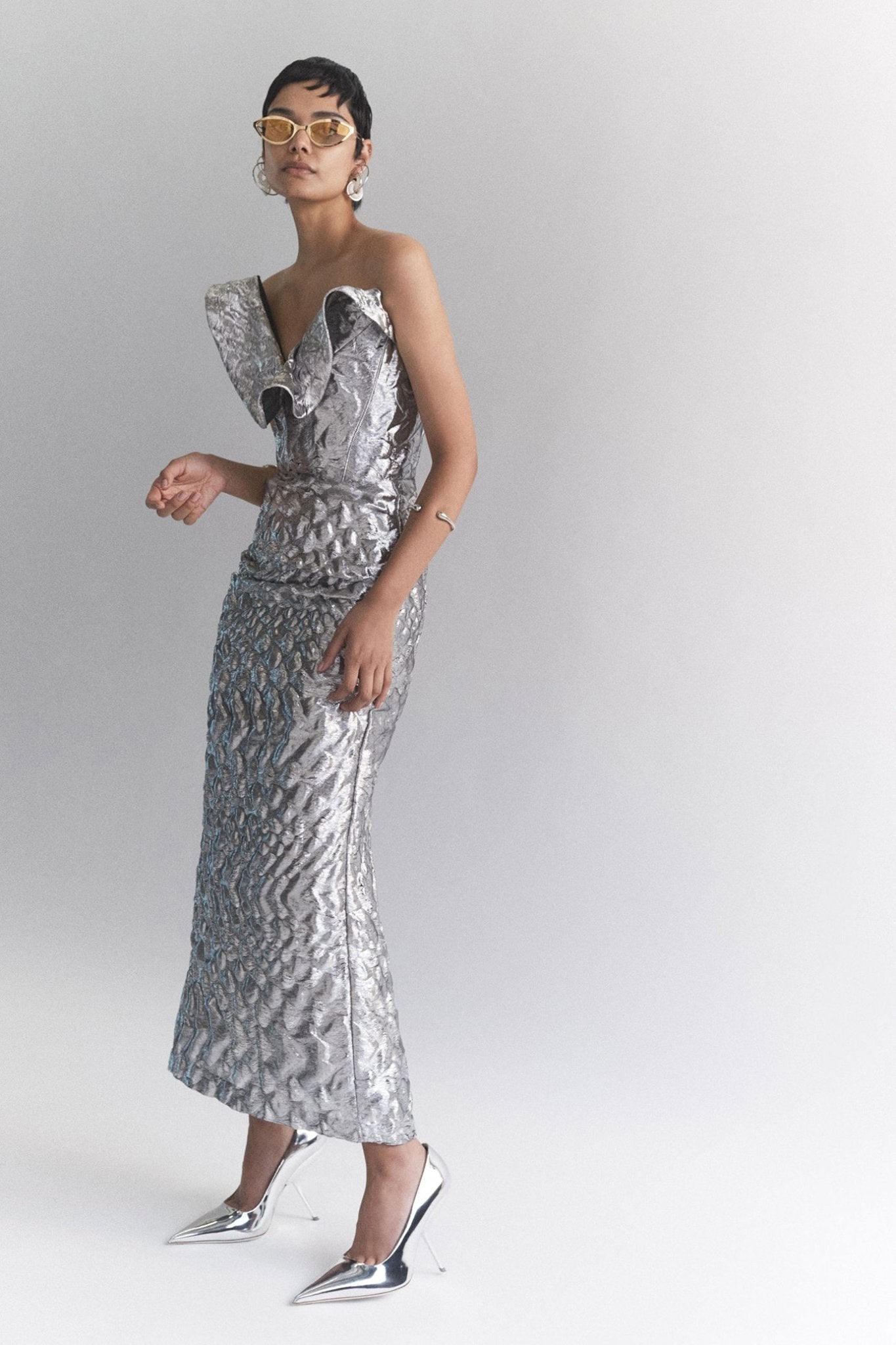 Requiem Dress - ALBOUSHIYA - district 5 - dubai - riyadh - abaya - dresses - designers - evening wear - luxury - elegance - craftsmanship - gowns - cocktail dresses - collections - georges