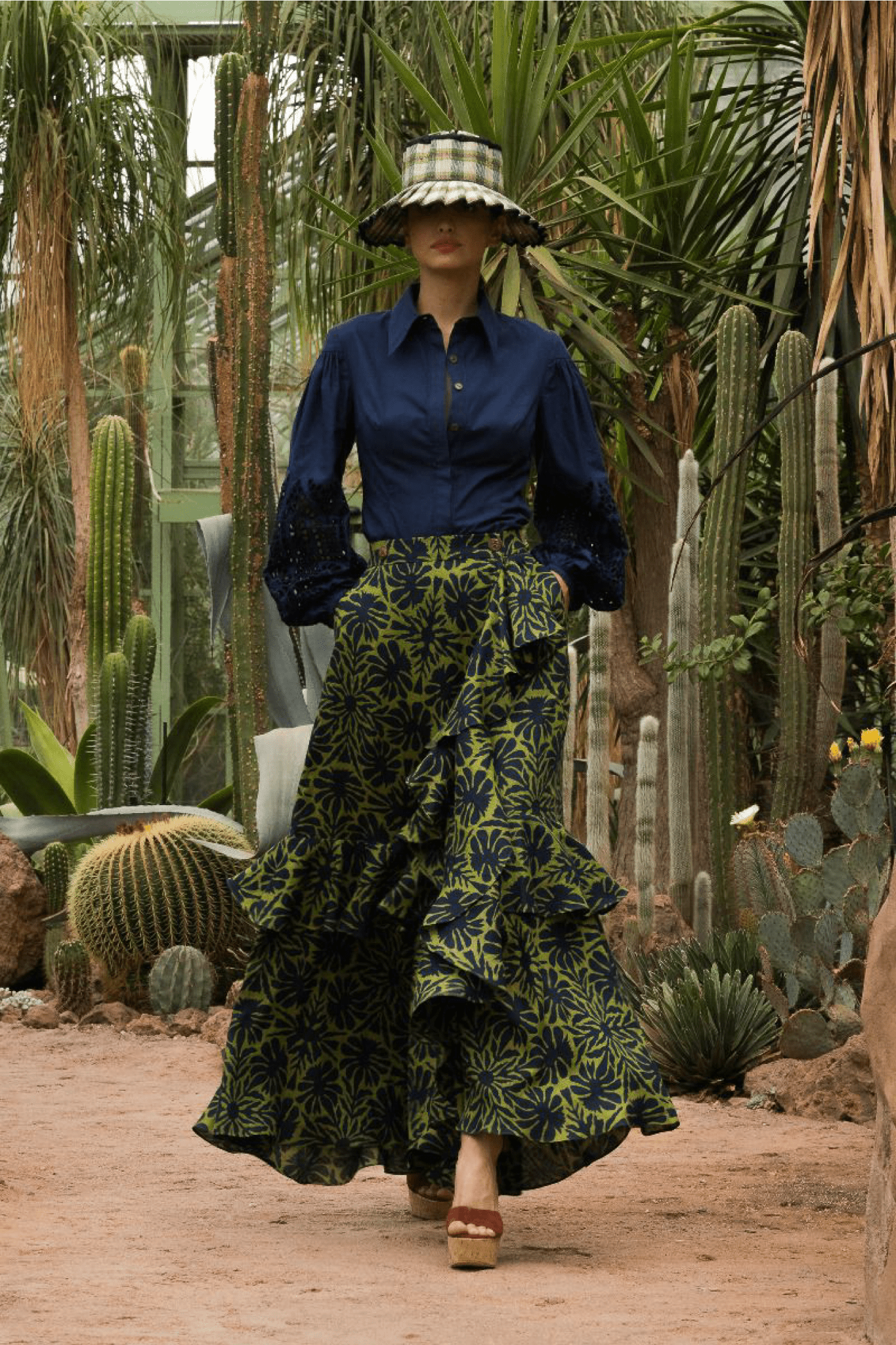 Tango Skirt - ALBOUSHIYA - district 5 - dubai - riyadh - abaya - dresses - designers - evening wear - luxury - elegance - craftsmanship - gowns - cocktail dresses - collections - georges