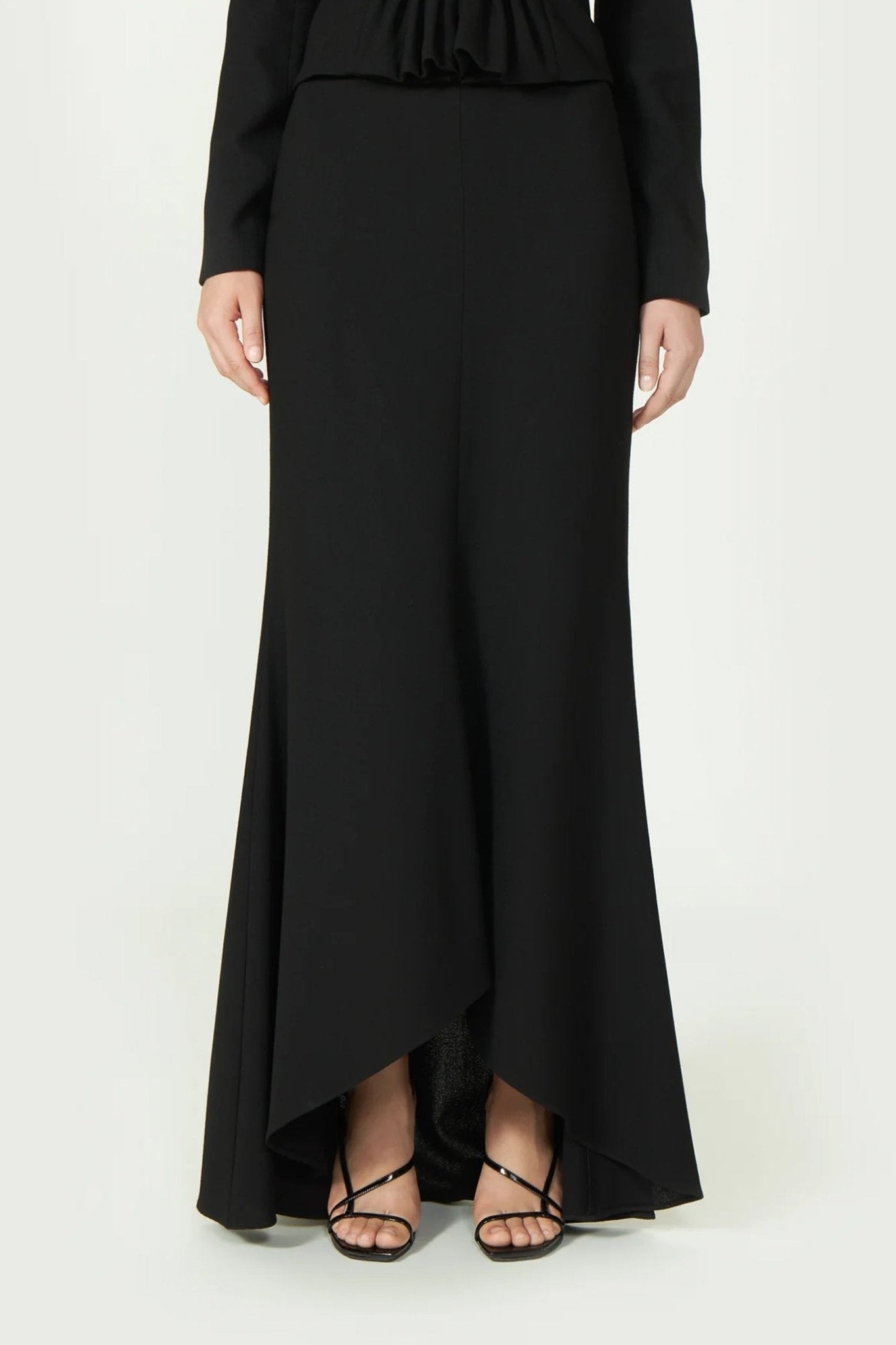Vinna Crepe Wool Skirt - ALBOUSHIYA - district 5 - dubai - riyadh - abaya - dresses - designers - evening wear - luxury - elegance - craftsmanship - gowns - cocktail dresses - collections - georges