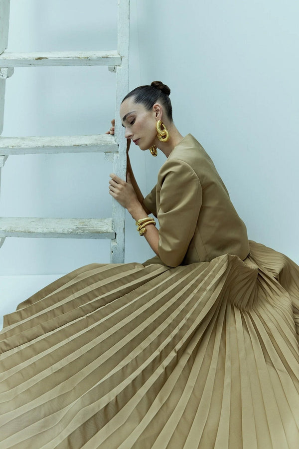 Alessia Skirt - ALBOUSHIYA - district 5 - dubai - riyadh - abaya - dresses - designers - evening wear - luxury - elegance - craftsmanship - gowns - cocktail dresses - collections - georges