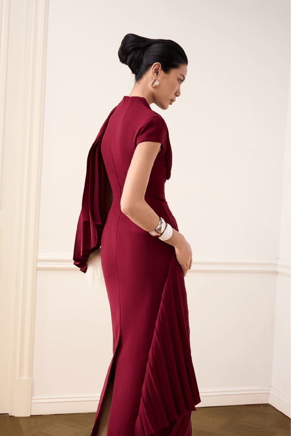 Cambon Dress - ALBOUSHIYA - district 5 - dubai - riyadh - abaya - dresses - designers - evening wear - luxury - elegance - craftsmanship - gowns - cocktail dresses - collections - georges