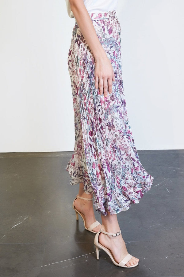 Floral Plissè Silk Skirt - ALBOUSHIYA - district 5 - dubai - riyadh - abaya - dresses - designers - evening wear - luxury - elegance - craftsmanship - gowns - cocktail dresses - collections - georges