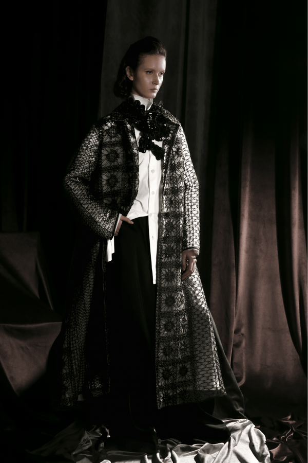 Hisa Embroidered Lace Coat - ALBOUSHIYA - district 5 - dubai - riyadh - abaya - dresses - designers - evening wear - luxury - elegance - craftsmanship - gowns - cocktail dresses - collections - georges