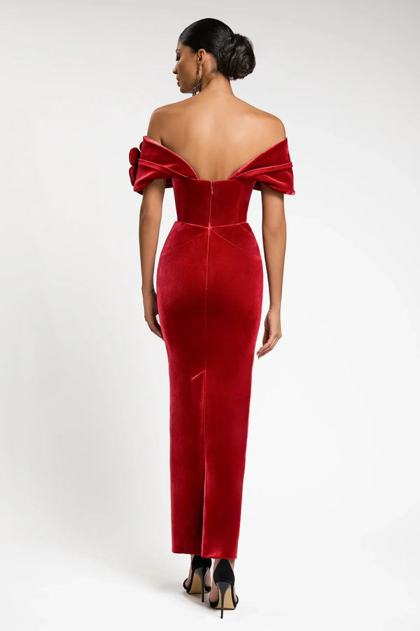 Lucia Velvet Dress - ALBOUSHIYA - district 5 - dubai - riyadh - abaya - dresses - designers - evening wear - luxury - elegance - craftsmanship - gowns - cocktail dresses - collections - georges