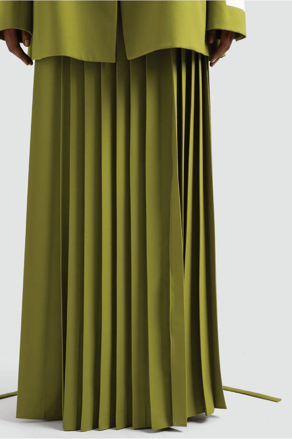 Pleated Long Kilt Skirt - ALBOUSHIYA - district 5 - dubai - riyadh - abaya - dresses - designers - evening wear - luxury - elegance - craftsmanship - gowns - cocktail dresses - collections - georges