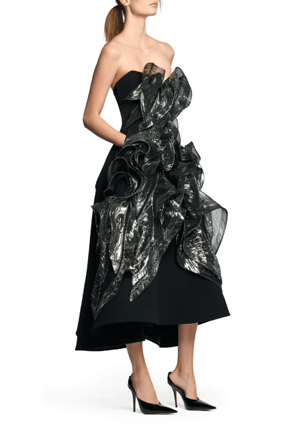 Presentation Wave Dress in Black Beetlewing - ALBOUSHIYA - district 5 - dubai - riyadh - abaya - dresses - designers - evening wear - luxury - elegance - craftsmanship - gowns - cocktail dresses - collections - georges