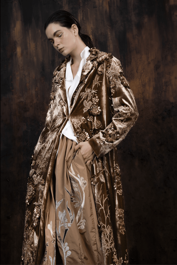 Rui Embellished Coat - ALBOUSHIYA - district 5 - dubai - riyadh - abaya - dresses - designers - evening wear - luxury - elegance - craftsmanship - gowns - cocktail dresses - collections - georges