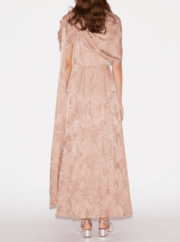 Sallie Dress in Soft Pink - ALBOUSHIYA - district 5 - dubai - riyadh - abaya - dresses - designers - evening wear - luxury - elegance - craftsmanship - gowns - cocktail dresses - collections - georges