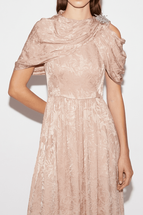 Sallie Dress in Soft Pink - ALBOUSHIYA - district 5 - dubai - riyadh - abaya - dresses - designers - evening wear - luxury - elegance - craftsmanship - gowns - cocktail dresses - collections - georges