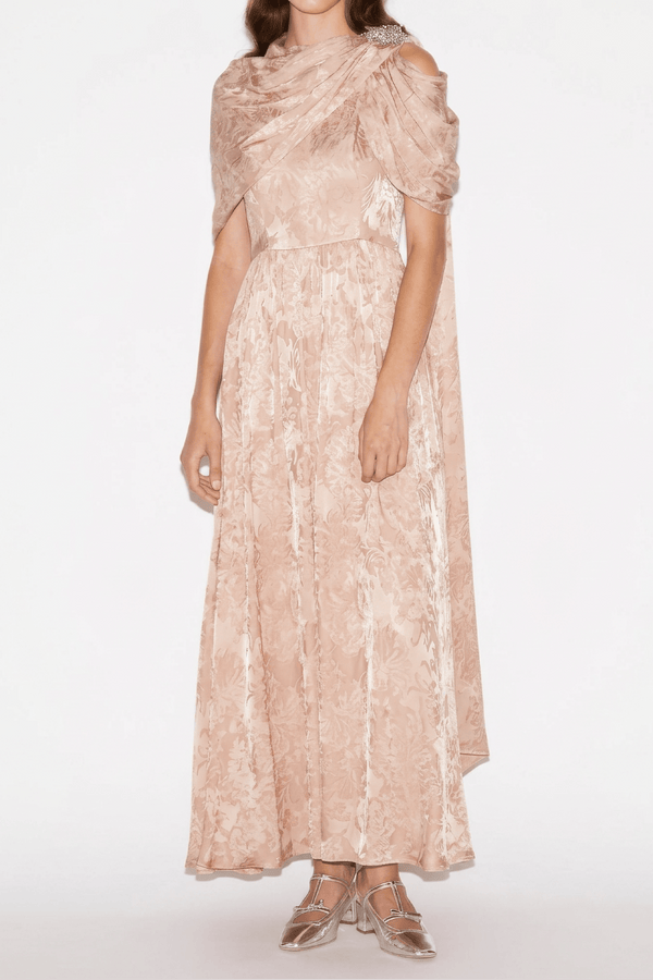 Sallie Dress in Soft Pink - ALBOUSHIYA - district 5 - dubai - riyadh - abaya - dresses - designers - evening wear - luxury - elegance - craftsmanship - gowns - cocktail dresses - collections - georges