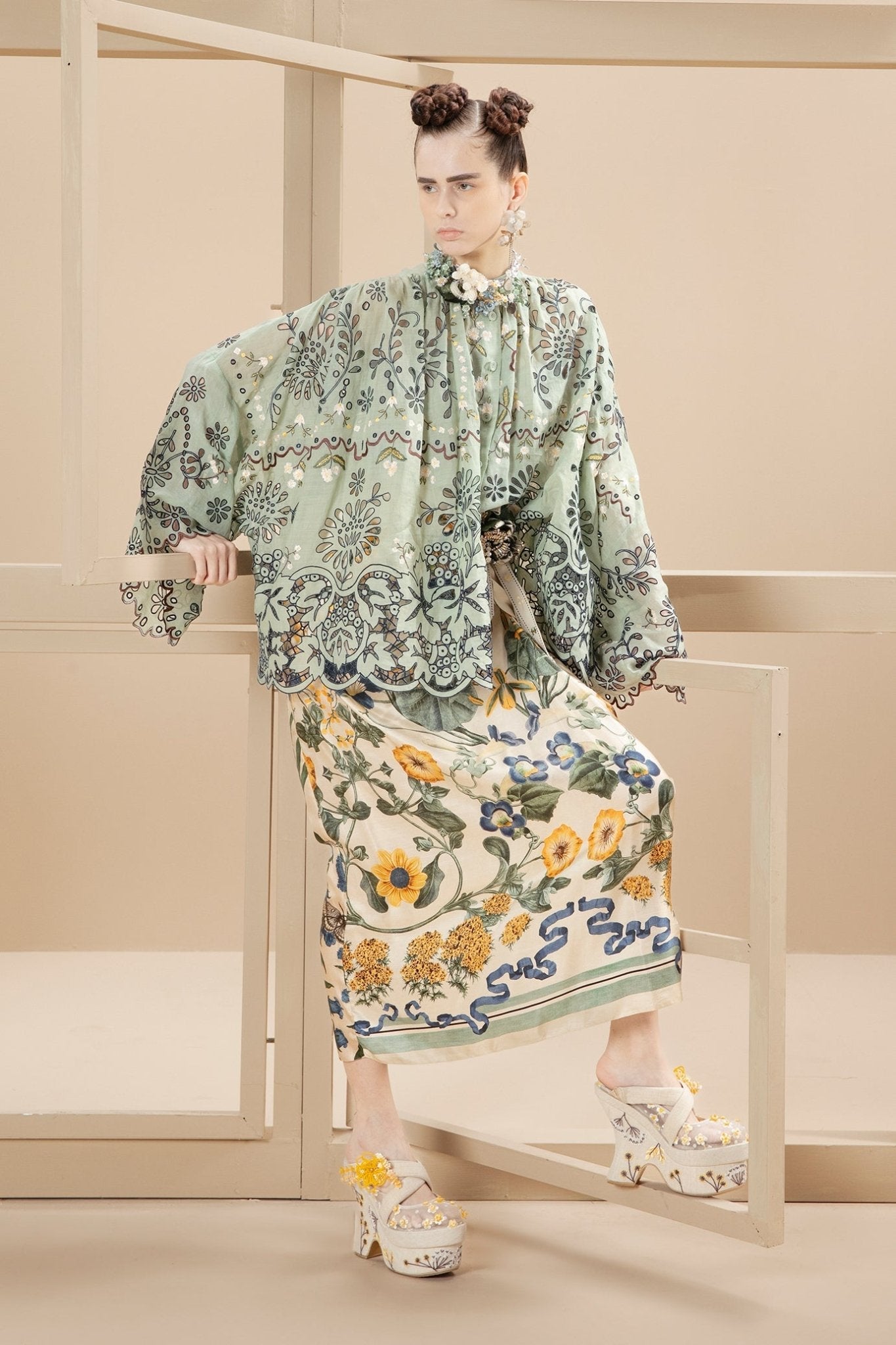Somya Blouse - ALBOUSHIYA - district 5 - dubai - riyadh - abaya - dresses - designers - evening wear - luxury - elegance - craftsmanship - gowns - cocktail dresses - collections - georges