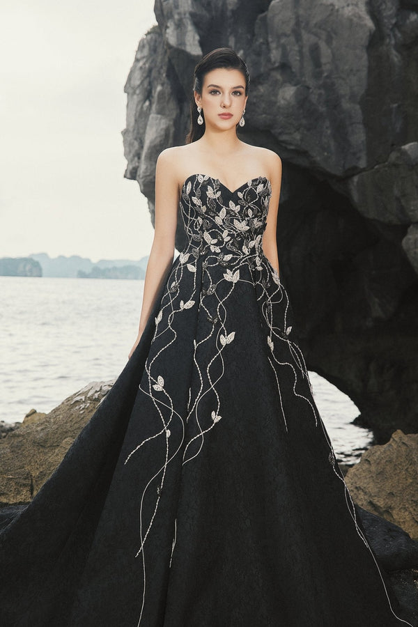 Strapless Sweetheart A Line Ball Gown - ALBOUSHIYA - district 5 - dubai - riyadh - abaya - dresses - designers - evening wear - luxury - elegance - craftsmanship - gowns - cocktail dresses - collections - georges