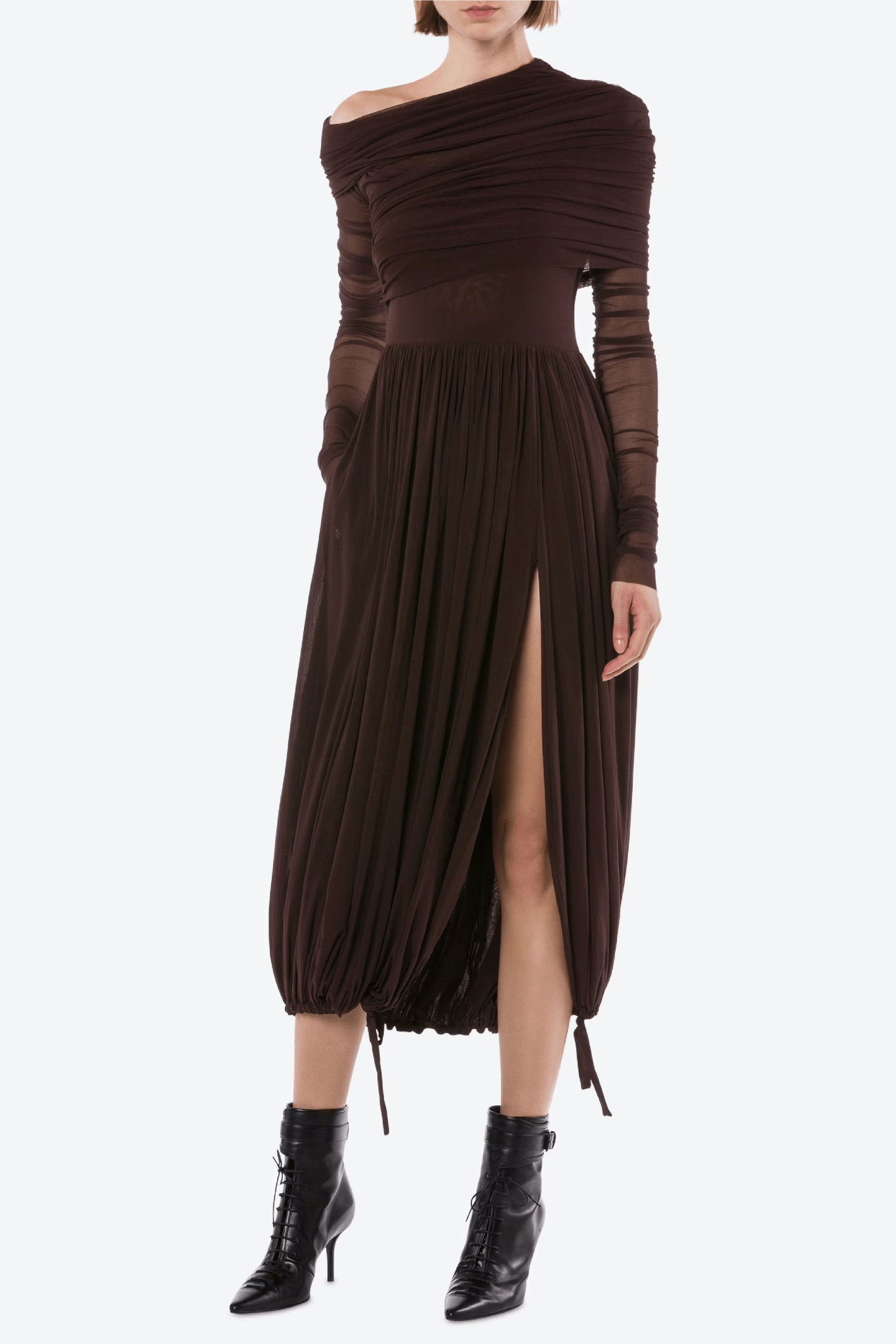 Stretch Tulle Dress - ALBOUSHIYA - district 5 - dubai - riyadh - abaya - dresses - designers - evening wear - luxury - elegance - craftsmanship - gowns - cocktail dresses - collections - georges