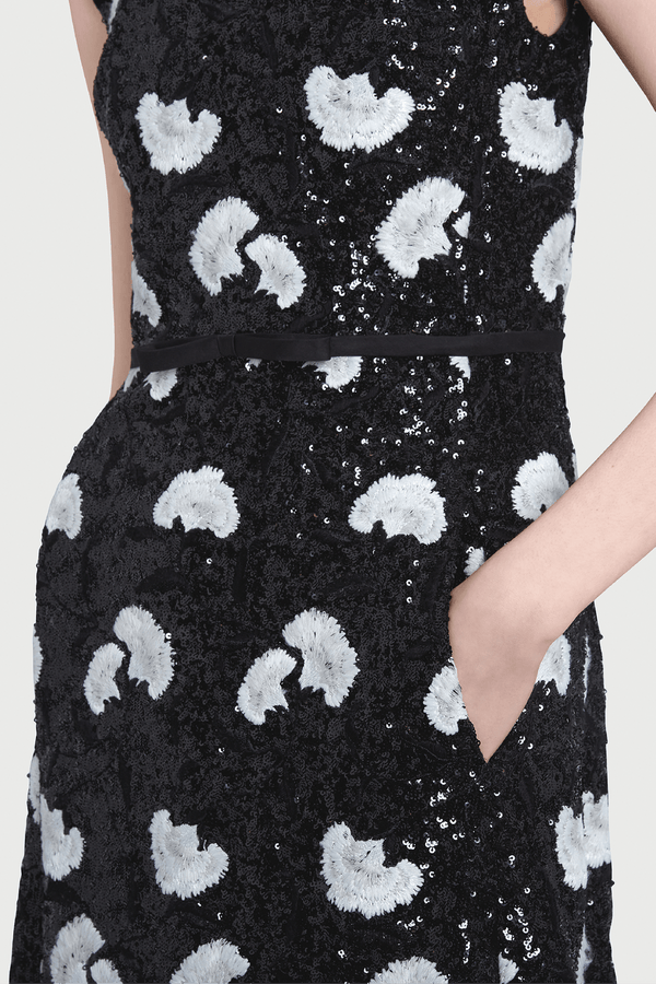 White Carnations Black Sequin - Embroidered Dress - ALBOUSHIYA - district 5 - dubai - riyadh - abaya - dresses - designers - evening wear - luxury - elegance - craftsmanship - gowns - cocktail dresses - collections - georges