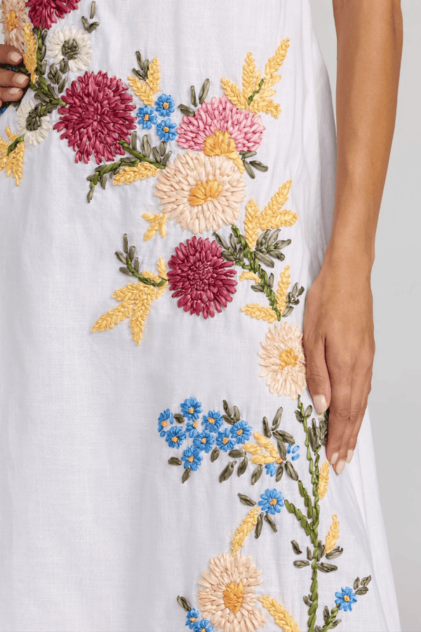 White Strapless Floral Embroidered Linen Gown - ALBOUSHIYA - district 5 - dubai - riyadh - abaya - dresses - designers - evening wear - luxury - elegance - craftsmanship - gowns - cocktail dresses - collections - georges