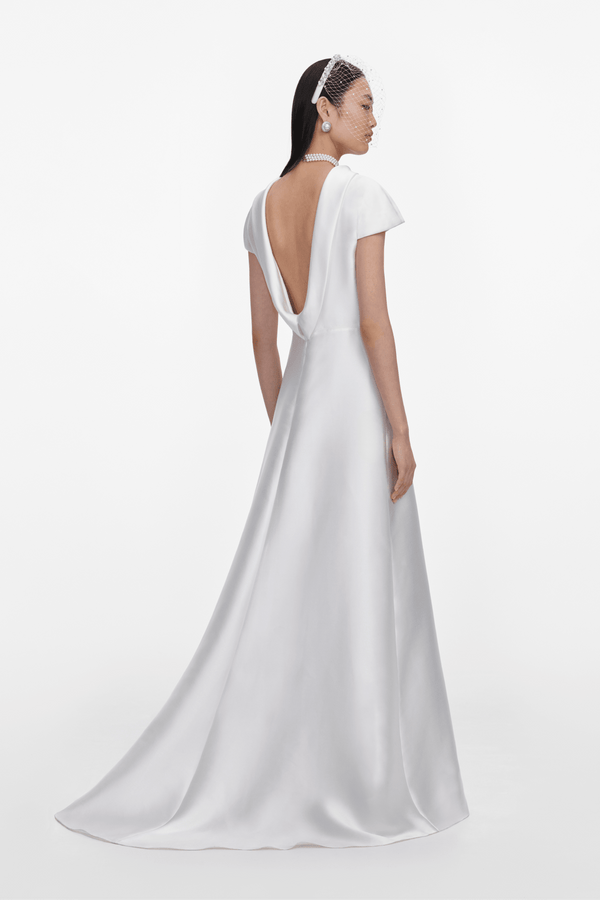 White Taffeta Collared Maxi Dress - ALBOUSHIYA - district 5 - dubai - riyadh - abaya - dresses - designers - evening wear - luxury - elegance - craftsmanship - gowns - cocktail dresses - collections - georges